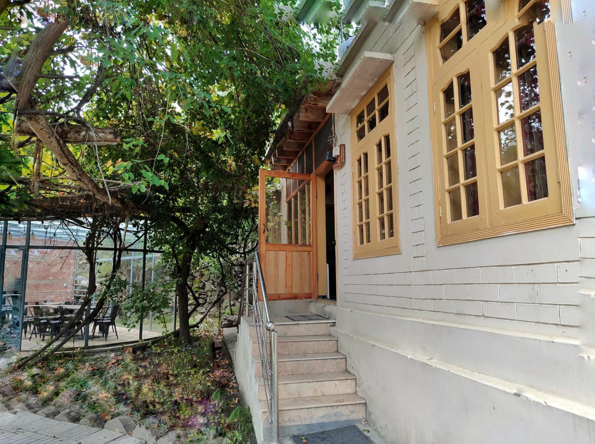 Grapes Garden Resort Hunza Karimabad  Buitenkant foto